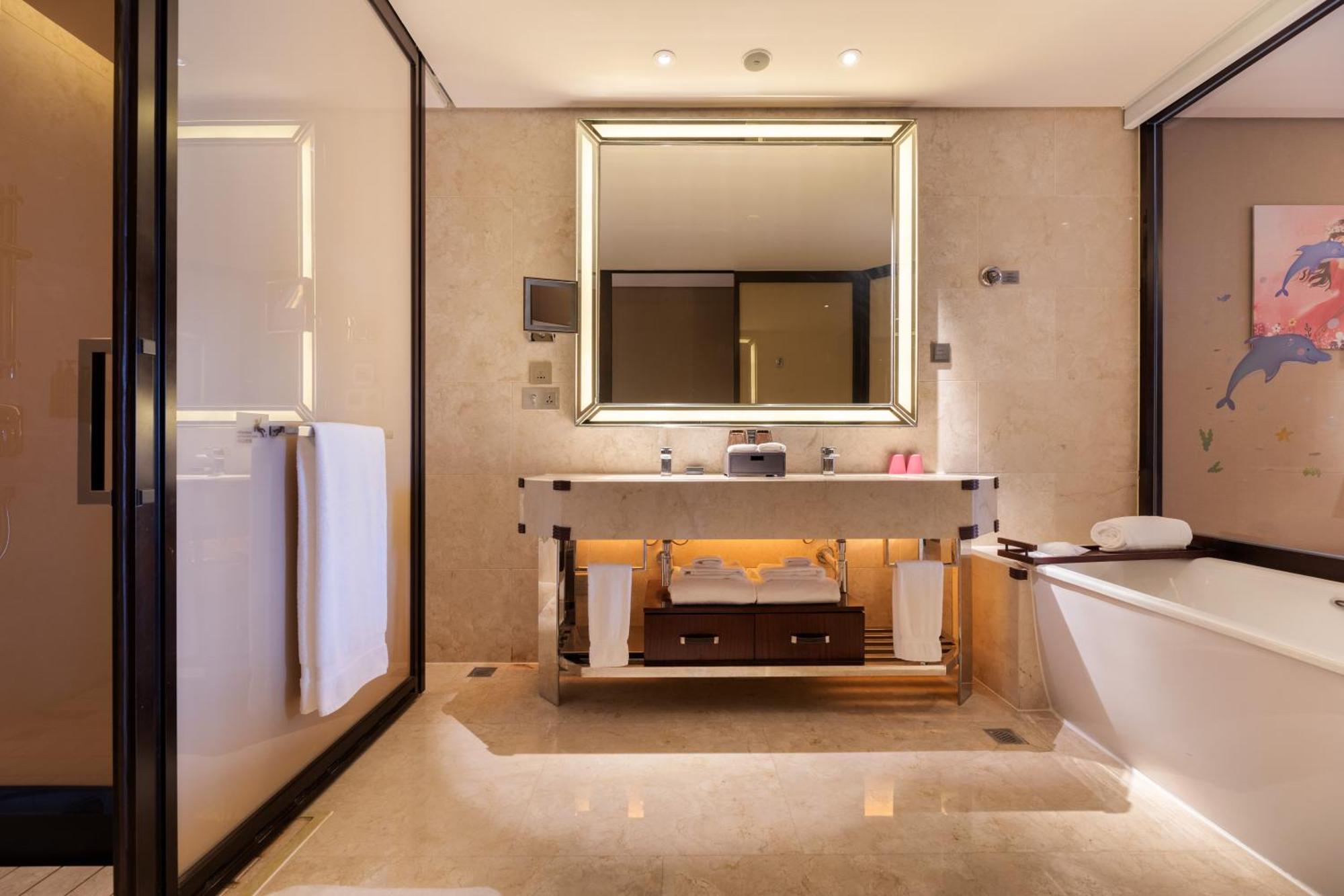 Sheraton Changde Wuling Hotel Exterior photo